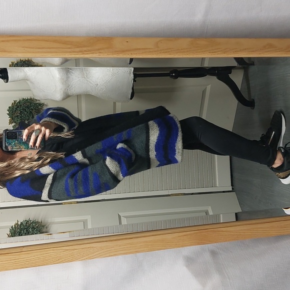 1980's Vintage oversized Sweater Coat Blue, Black & Gray, Amazing Piece, Mohair - Picture 16 of 16